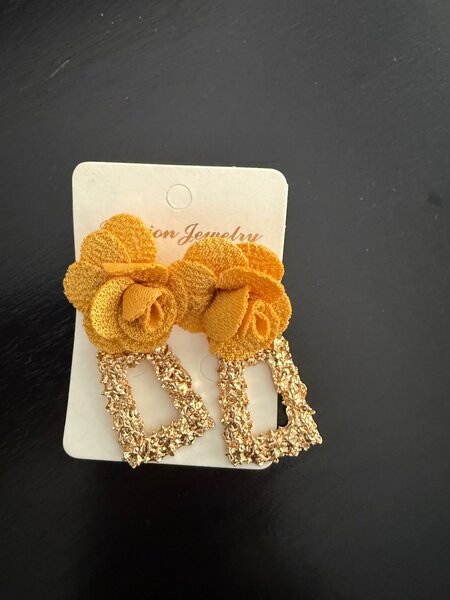 Boucles doreilles femmes