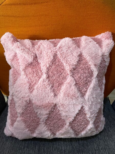 Coussin moelleux rose
