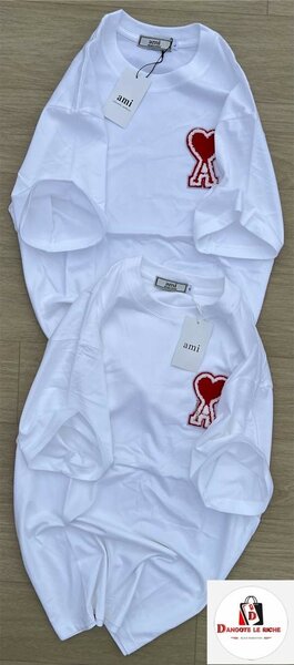 T-shirt blanc avec patch coeur