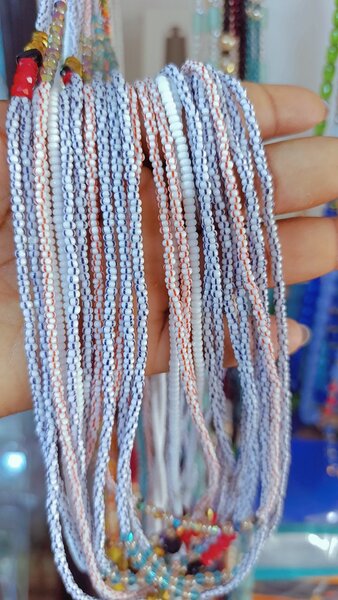 Colliers de perles colorés ethniques