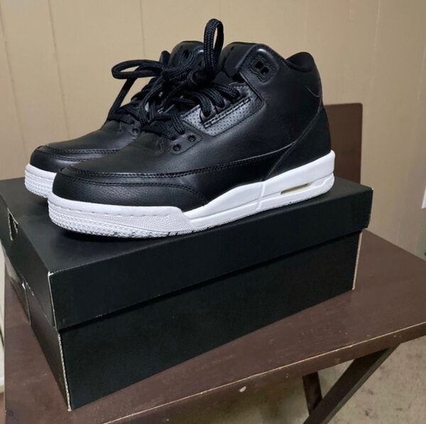 Baskets noires en cuir tendance