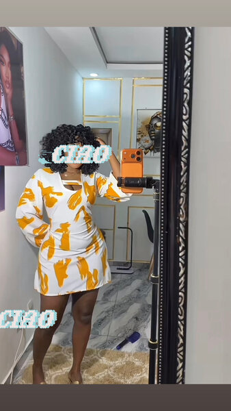 Robe courte à motifs jaunes