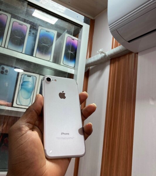 iPhone 7 simple 64gb