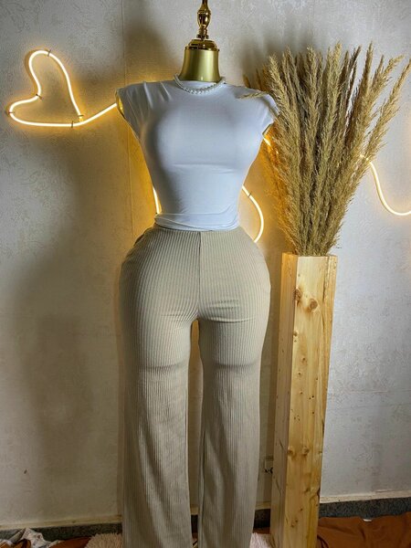 Pantalon en tricot beige