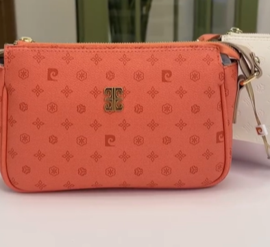 Сумочка от бренда Pierre Cardin оранжевая