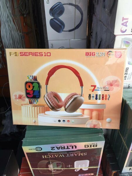 Headphons, phonewatch