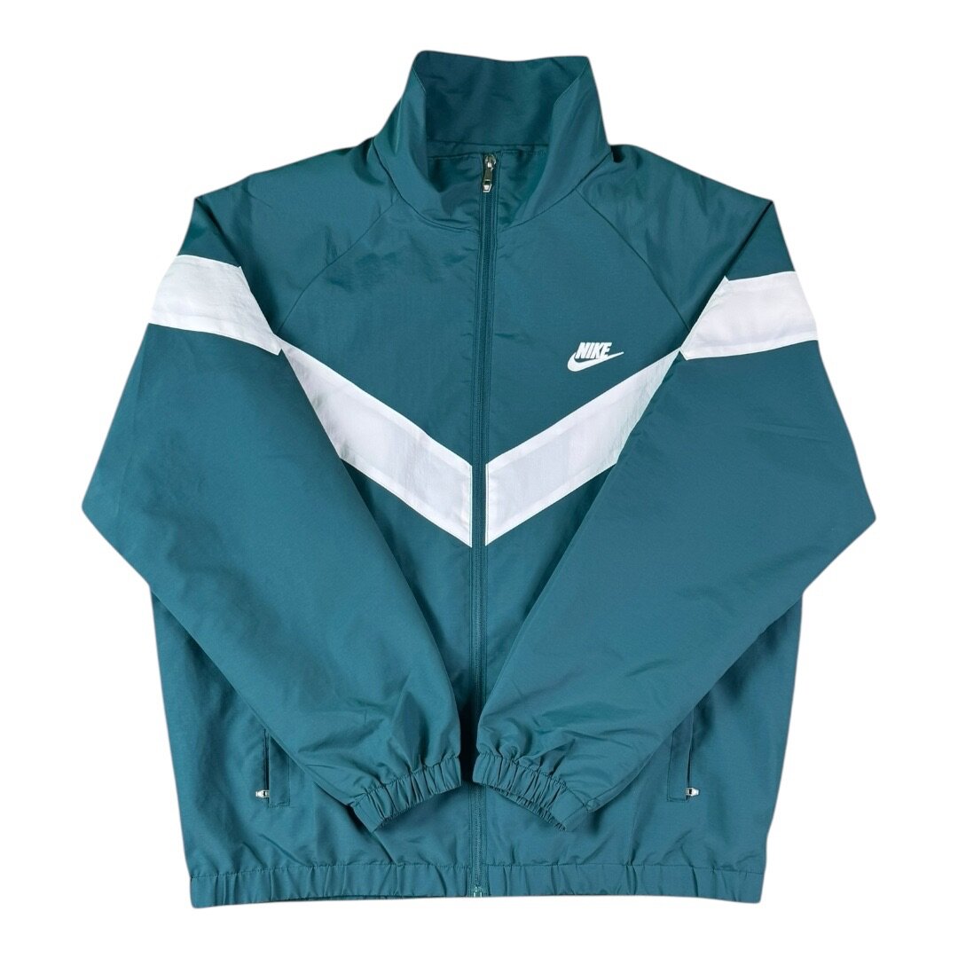 Ветровка Nike