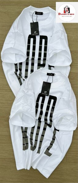 T-shirts graphiques en coton blanc