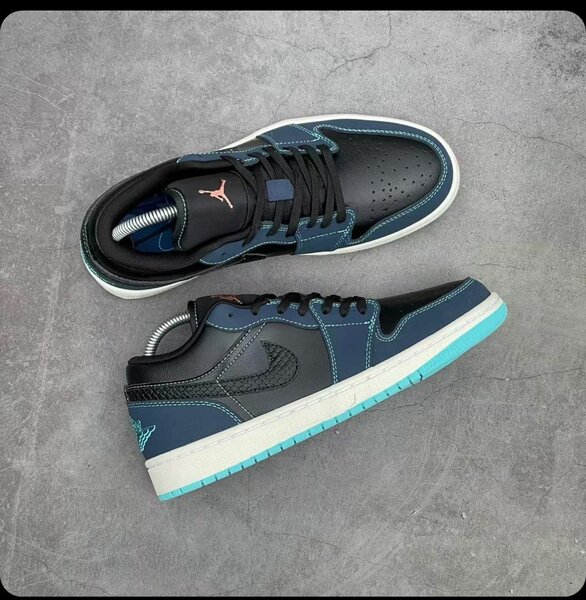 Air Jordan 1 Low