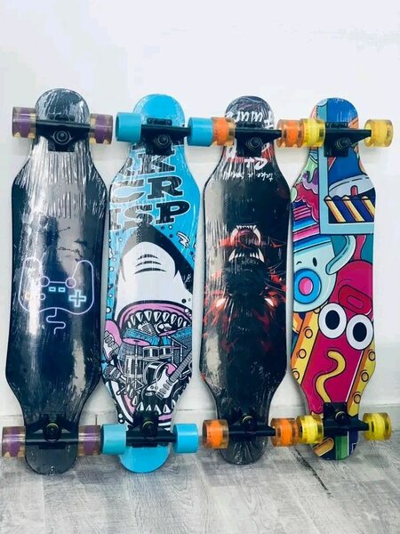 Planche à roulettes complète pour enfants et adultes