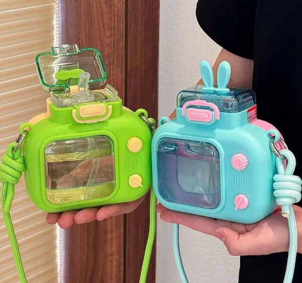 Gourde enfant en TÉLÉVISION