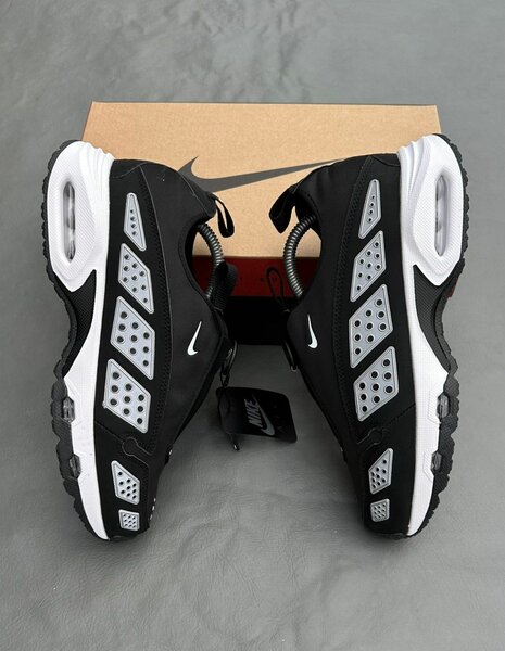 Sneakers Air Noir et Blanc