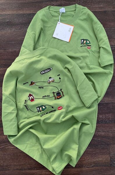 T-shirts imprimés colorés