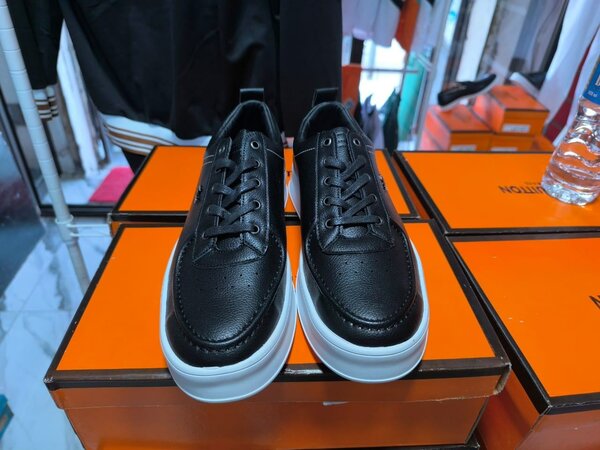 Baskets en cuir noir élégantes