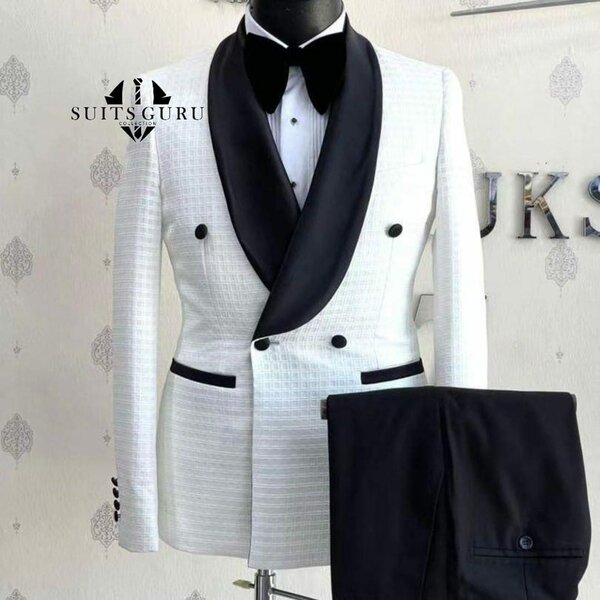 Elegant men's suit 