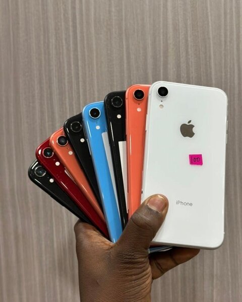 iPhones multicolores