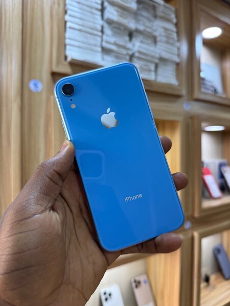 iPhone XR 64Go Propre