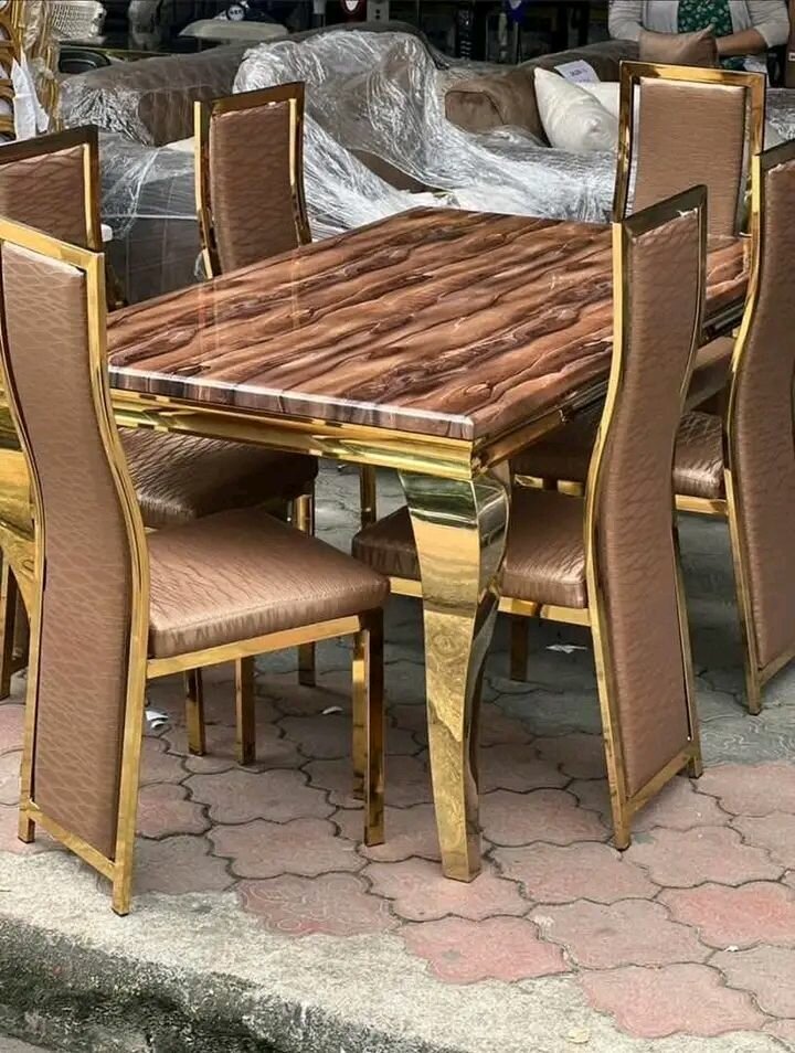 Table à manger moderne