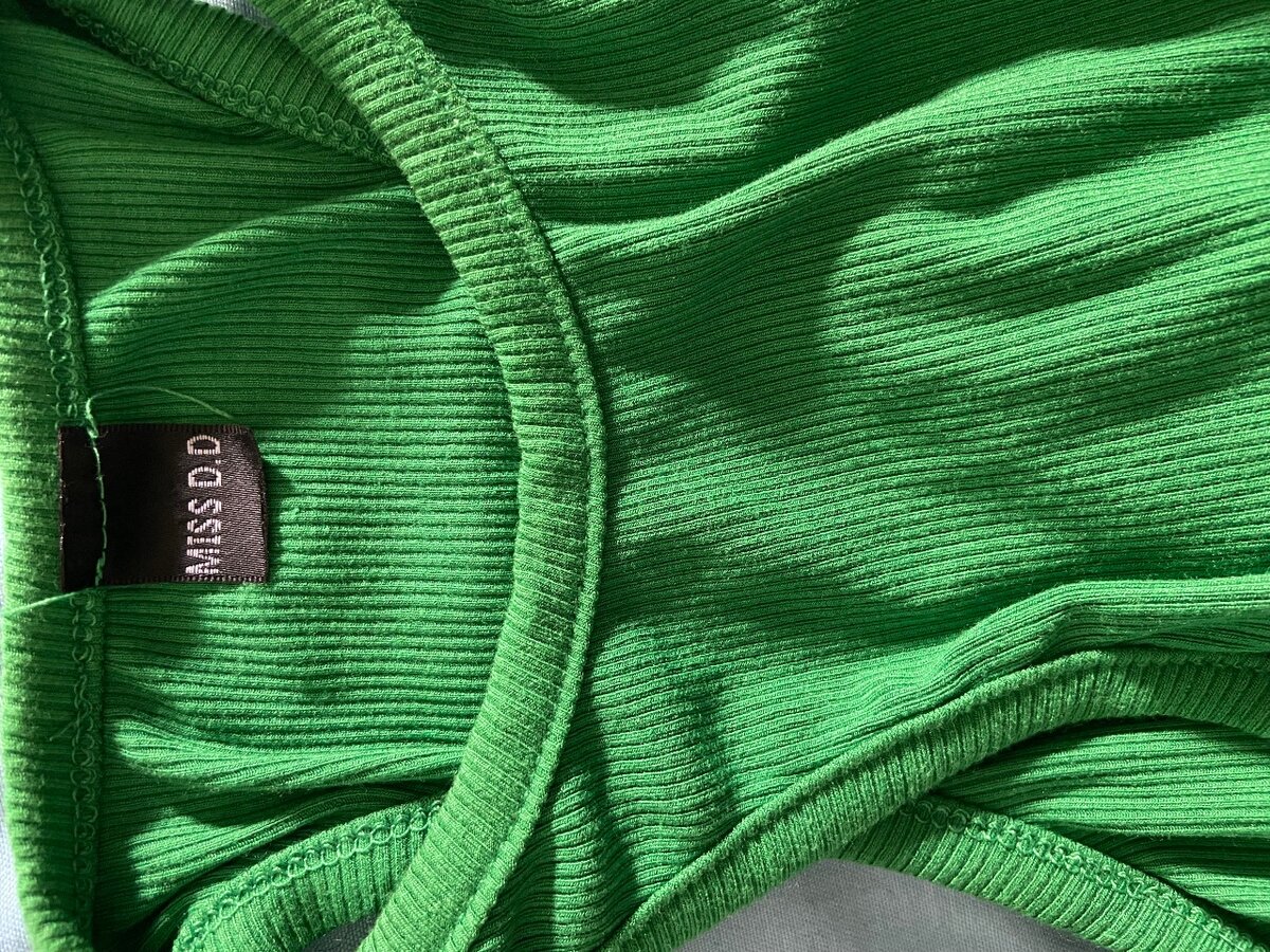 Petite robe verte moulante