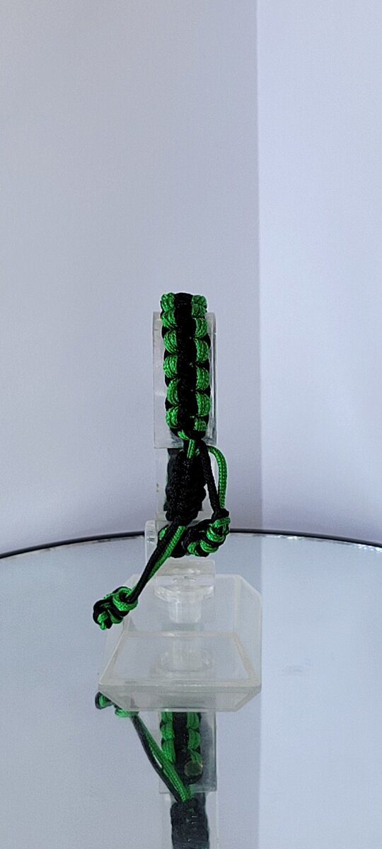 Bracelet tressé vert noir
