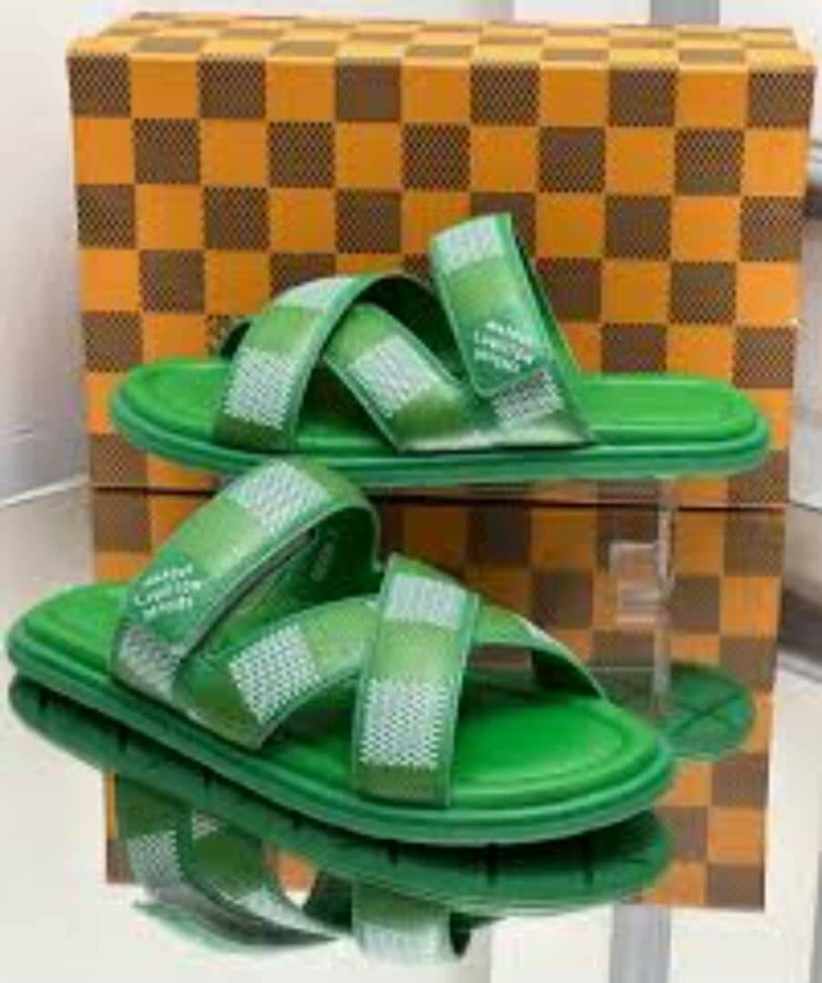 LV quality slippers
