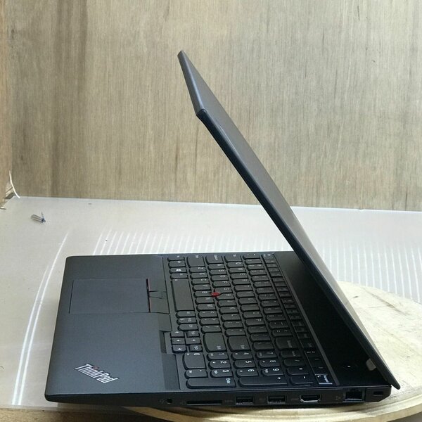 Lenovo ThinkPad E15 AMD Ryzen 3 / intel core i5 8500