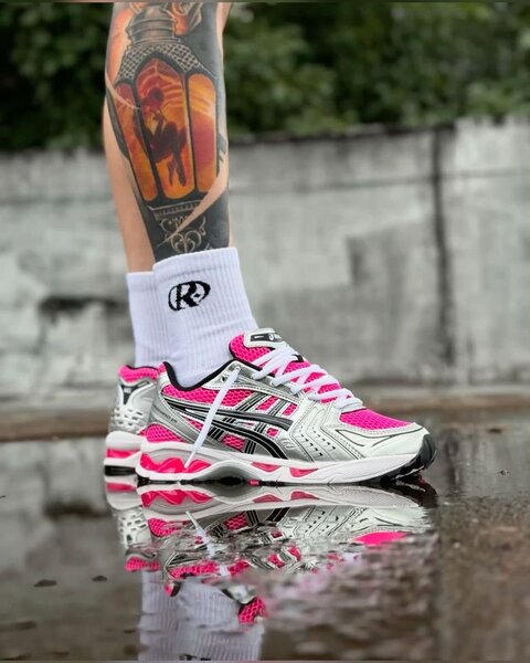 Baskets running rose flashy