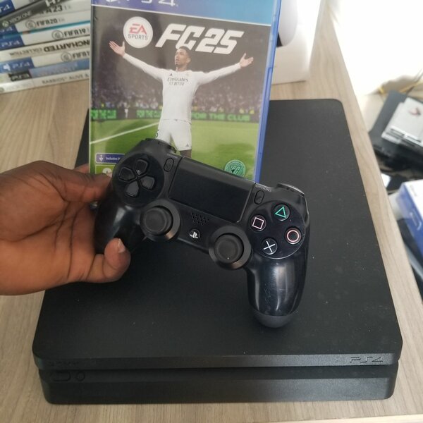 PS4 SLIL+CD FC25 1MANETTES