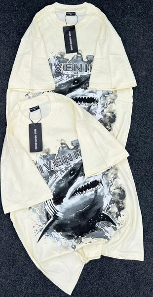 T-shirts unisex imprimé requin