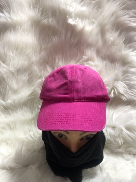 Casquette rose élégante