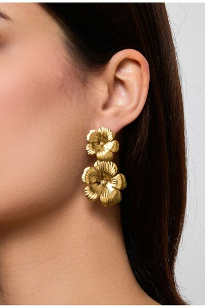 Boucles d'oreilles fleuries dorées