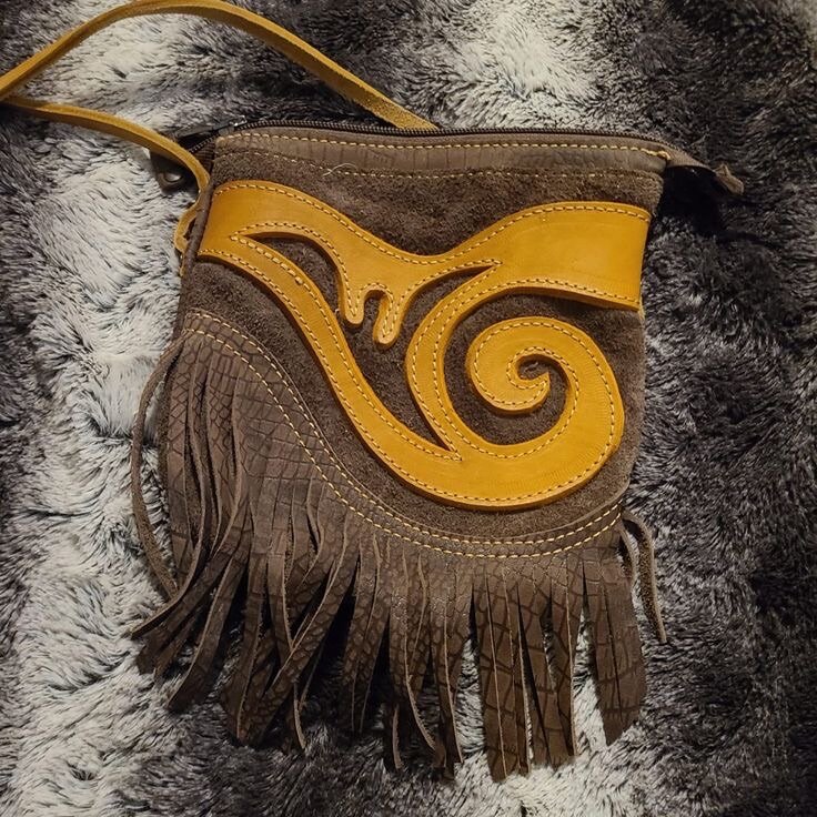 Сумки из натуральной кожи ручной работы.Оптом и в розницу