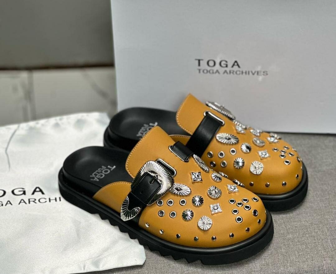 Mules TOGA ornées unisexes