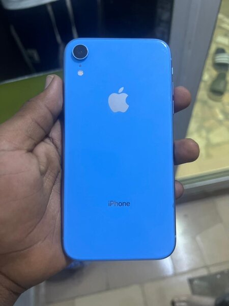 iPhone XR 64G