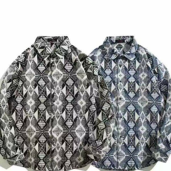 Chemise à motifs géométriques