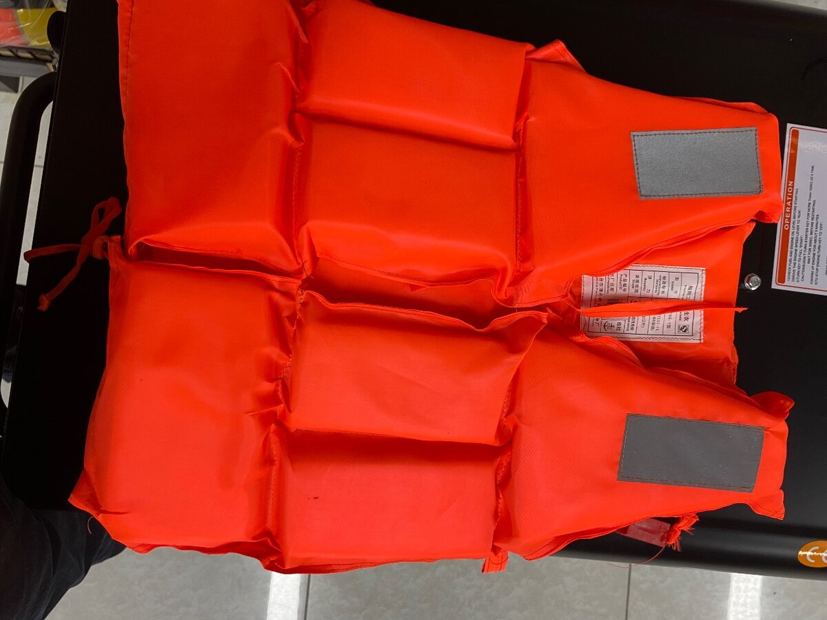 Gilet de Sauvetage Sécurisé Orange
