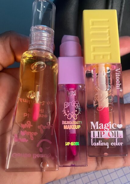 Ensemble gloss à lèvres maquillage