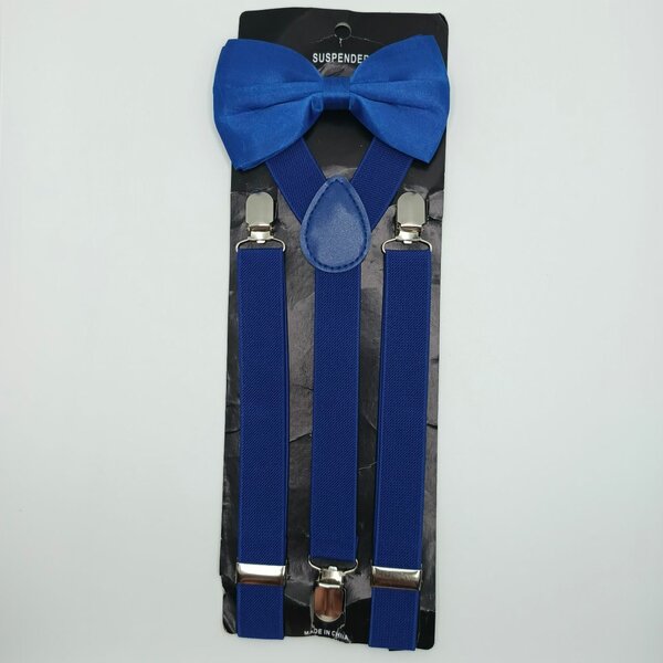 Bretelles et nœud papillon bleus