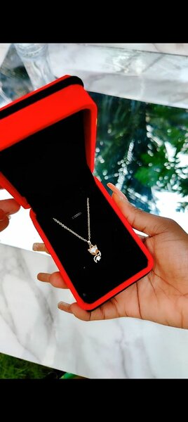 Collier pendentif élégant