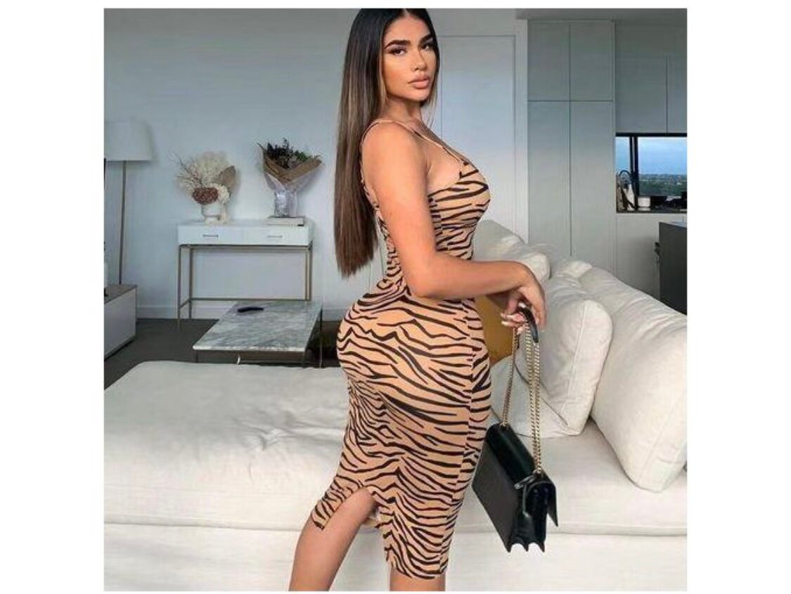 Robe moulante zébrée élégante