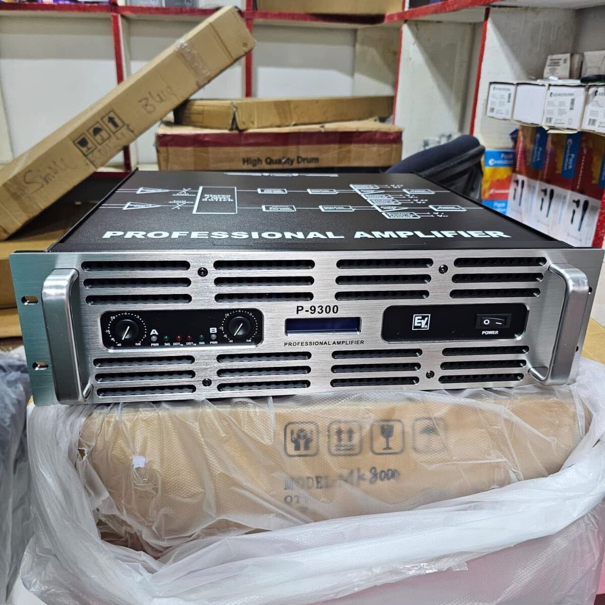 Amplificateur de puissance professionnel