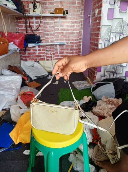 Sac bandoulière élégant Coach