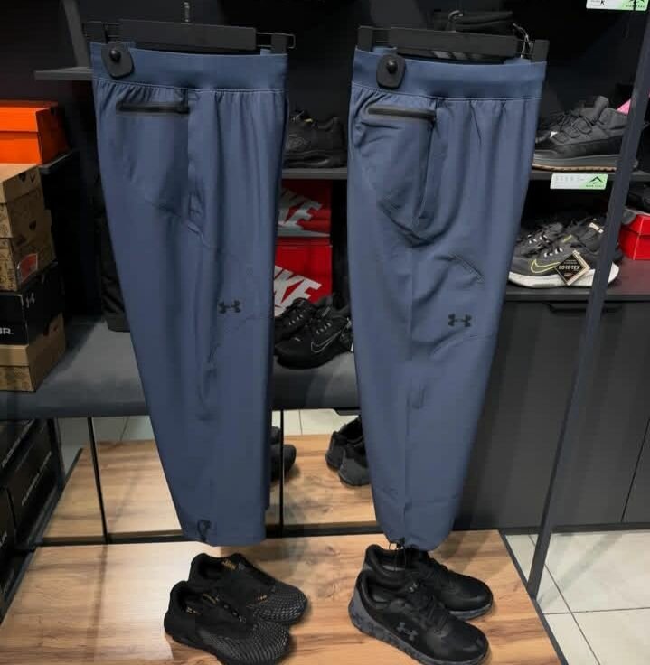 Pantalon de jogging Under Armour noir