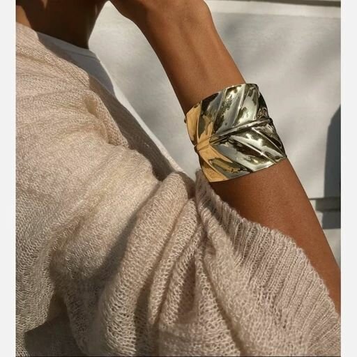 Bracelet manchette doré