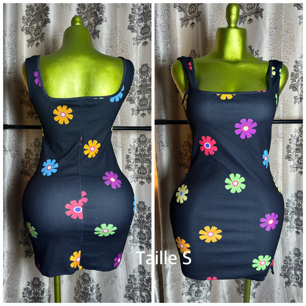 Robe moulante fleurie