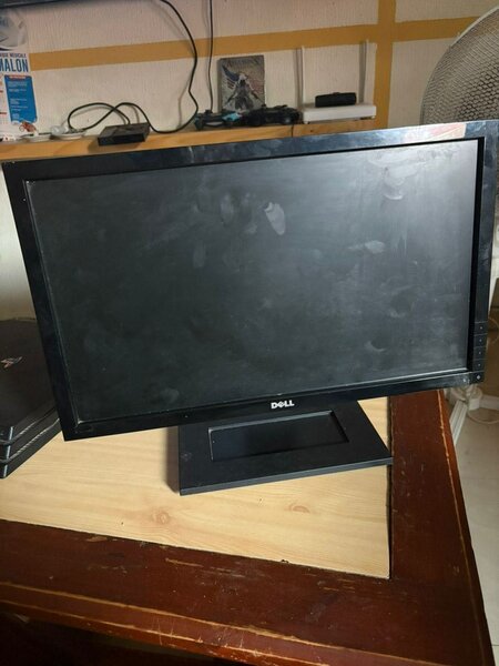 Écran Dell 24 pouces
