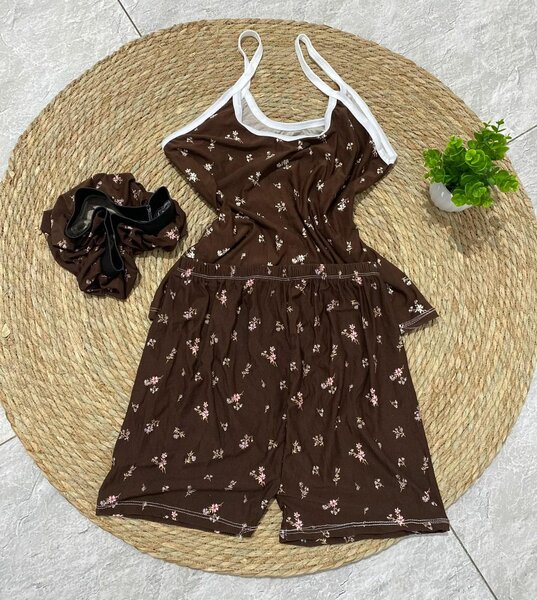 Combinaison pyjama femme fleurie