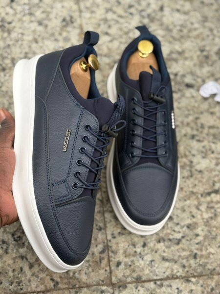 GEOGRA en cuir pour homme