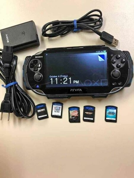 Console de jeu portable PSVita + Switch