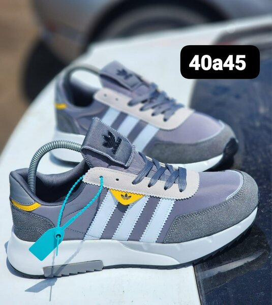 Sneakers Adidas couleurs mixtes